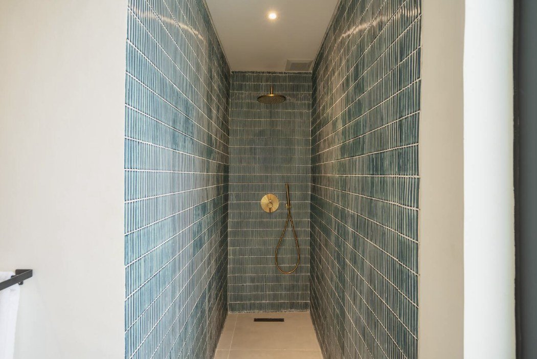 Makia Loft private pool surrounded by tropical garden